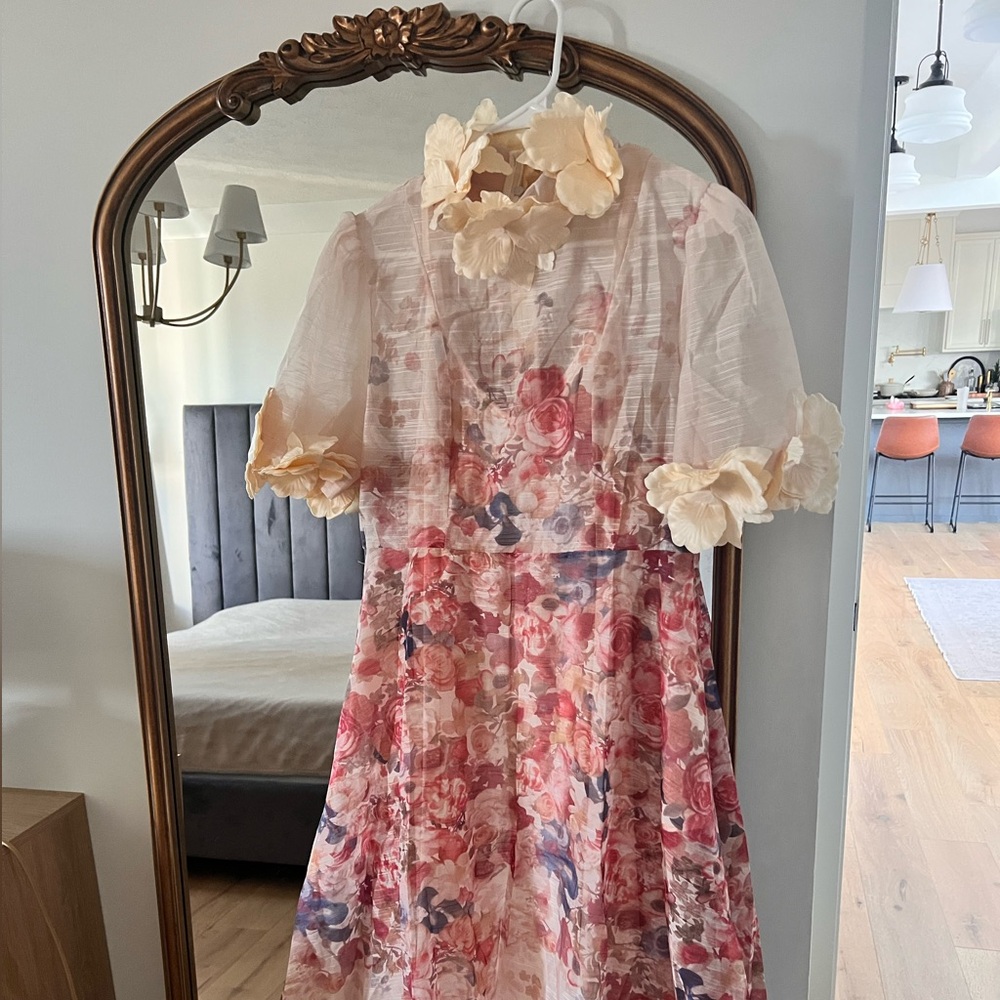Designer flower dress look alike, beautiful 😍